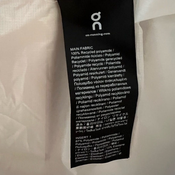 On Running Zero Jacket - windproof water resistant running/hiking jacket Small - Picture 7 of 10